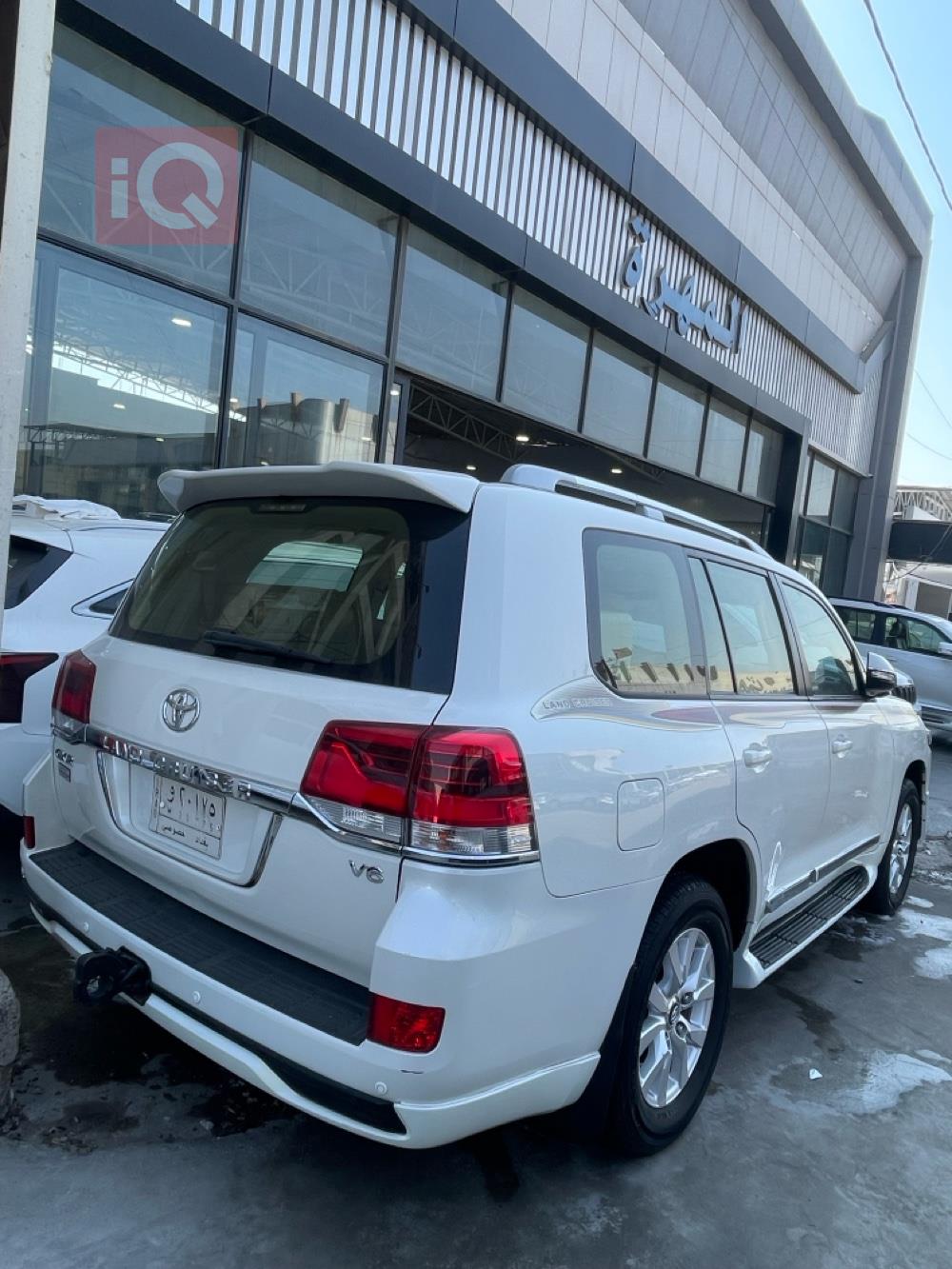 تۆیۆتا لاند کروزەر